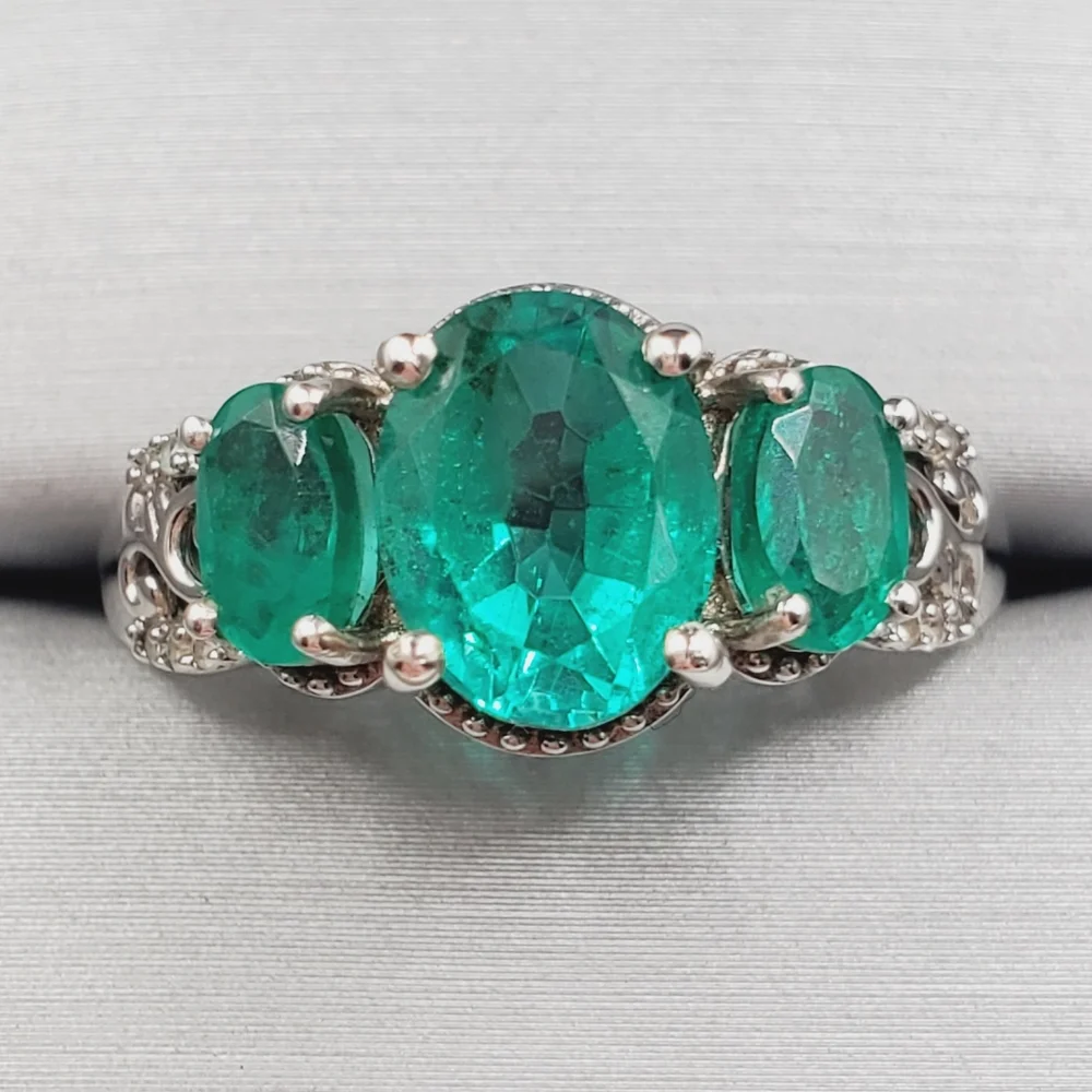 Emerald Green Quartz & White Zircon Platinum | 925 Sterling Silver Ring